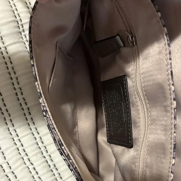 🐍 Coach Python Print Flap Crossbody Bag – Metallic Leather Trim - Picture 3 of 6